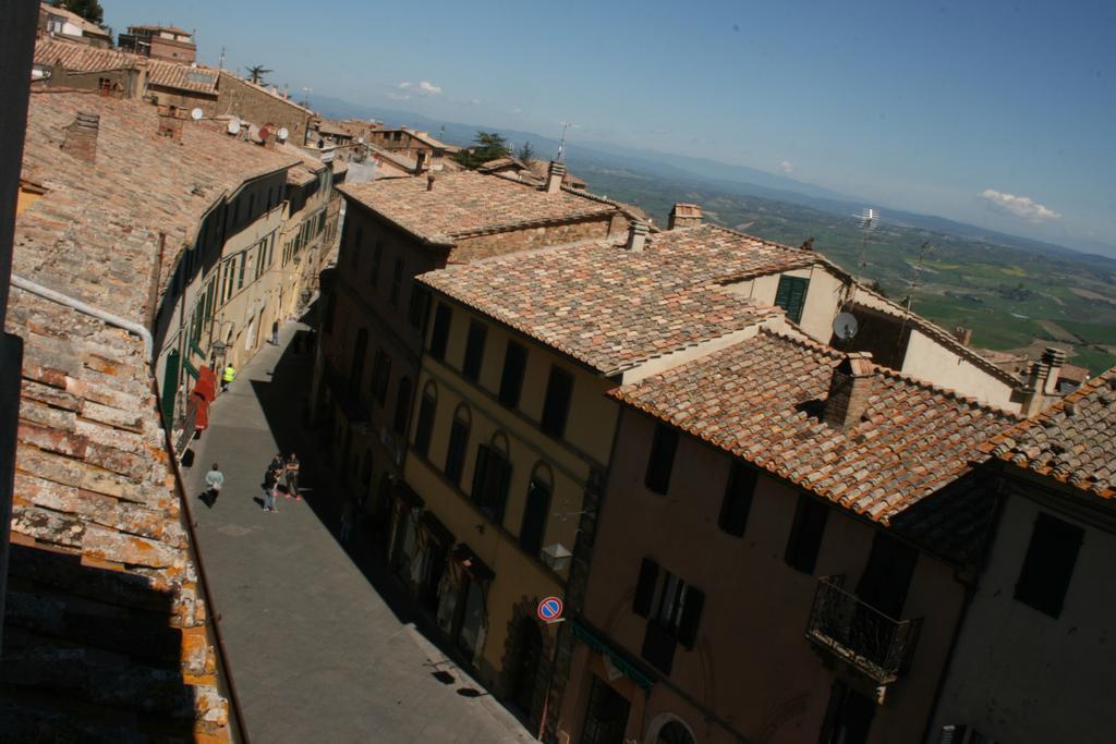 Scalette Di Piazza B&B Montalcino Exterior photo